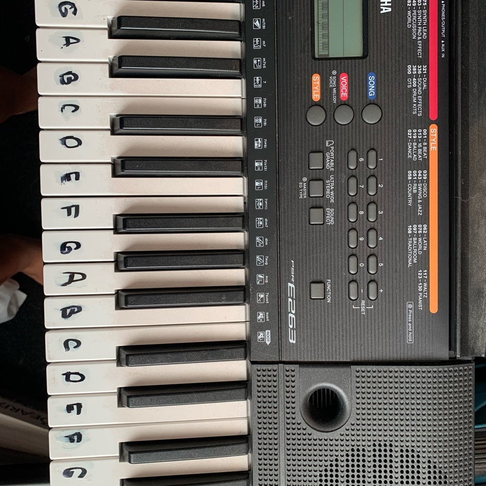 Keyboard - Picture 3 of 9